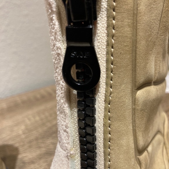 Air Jordan 1 Women’s 7 Shoes Boots New Nike NWT - Picture 14 of 14